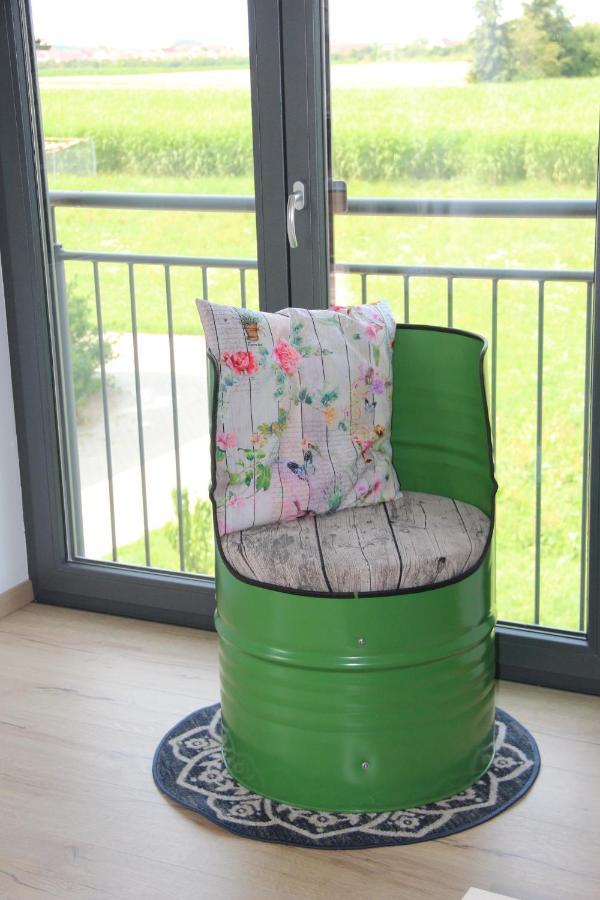 Ferienwohnungen "Blumenwiese" Dilinga Exterior foto